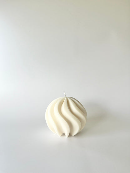 Tia Sculptural Candle