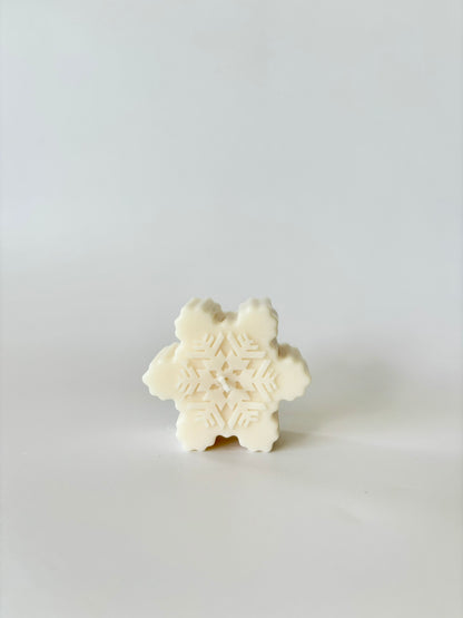 Snowflake Sculptural Candle Gift Pack