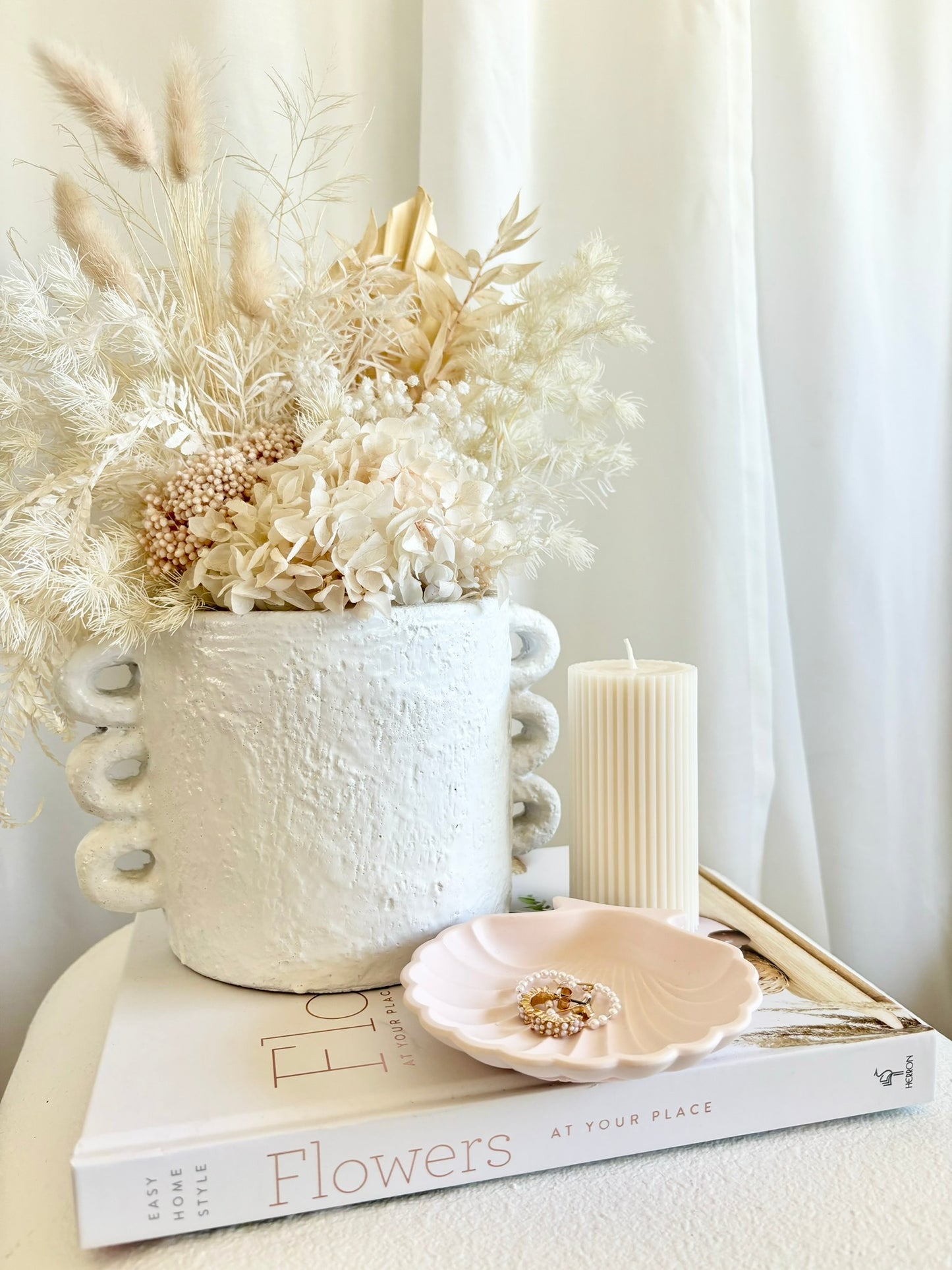 Mia Sculptural Candle