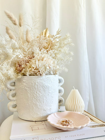 Laura Sculptural Candle