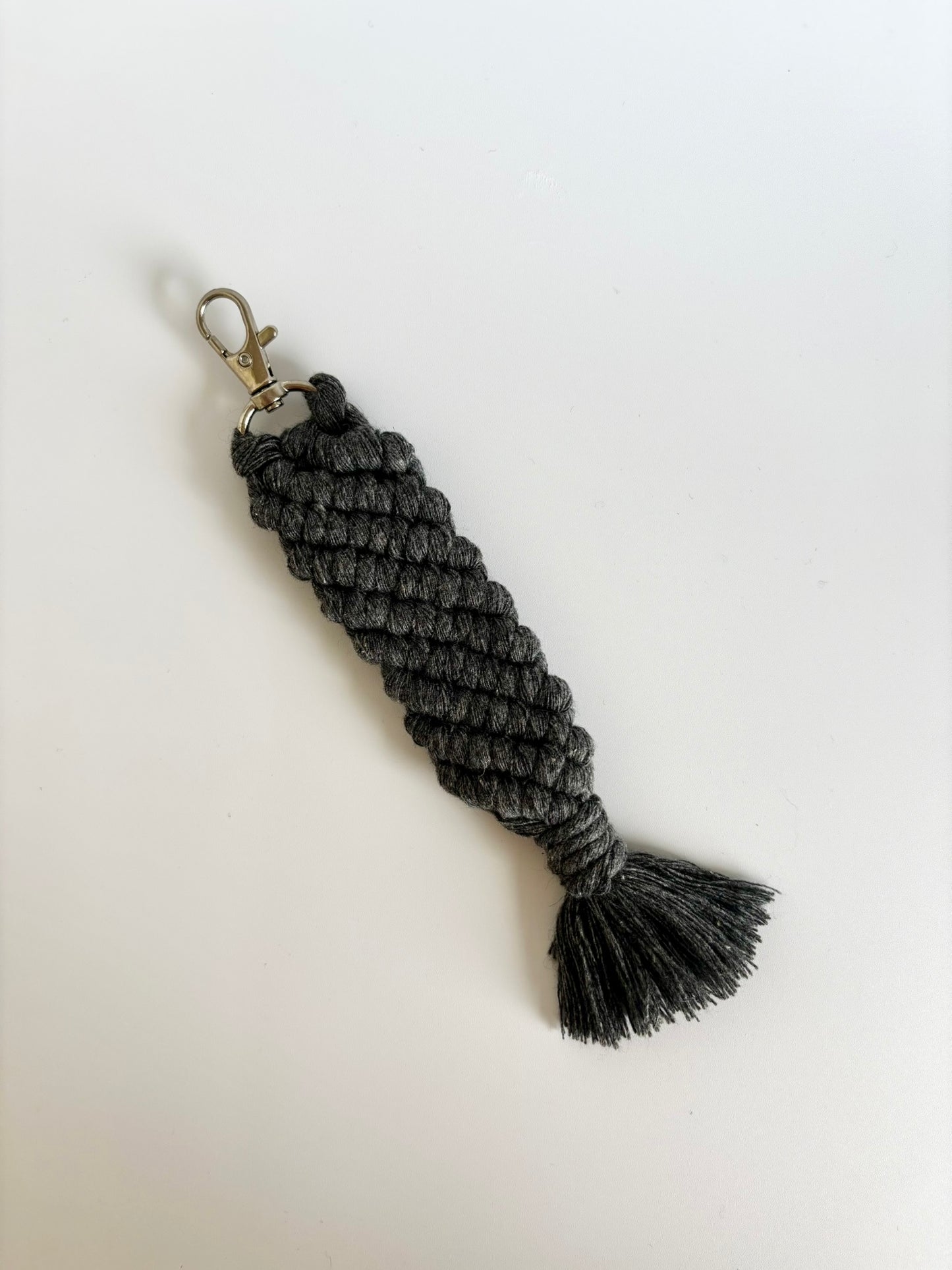 Macrame Keychain - Diagonal Stripe